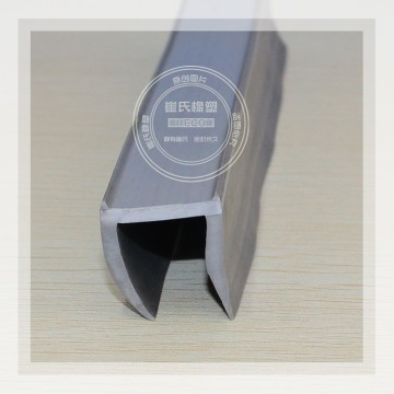 20#集裝箱密封條,軟硬復合密封條,橡塑膠條,復合密封條,廂車密封條 20#集裝箱密封條,軟硬復合密封條,橡塑膠條,復合密封條,廂車密封條